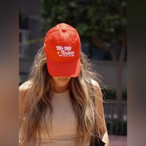 'No Me Jodan Club' red cap PR edition